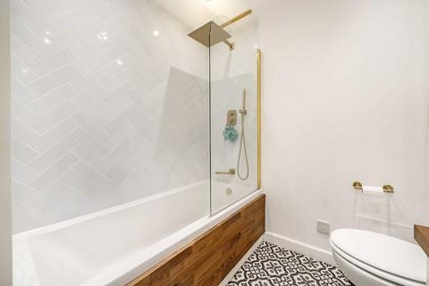 4 Sybil Phoenix Close, London, SE8 5BA