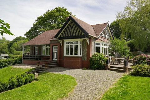 4 bedroom detached bungalow for sale, Ffordd Y Goitre , Aberaeron, SA46
