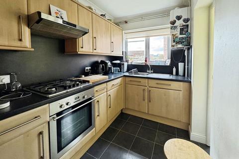 2 bedroom flat for sale, Brandon Court Rhyl LL18 3DG