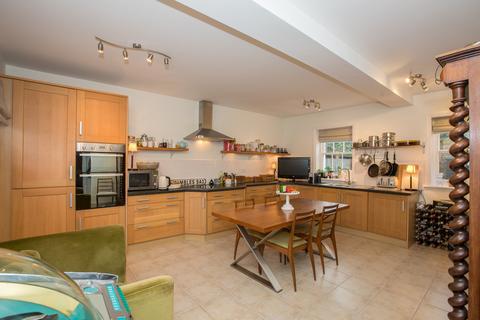 undefined, Lamer Mews, Gustard Wood AL4