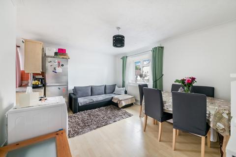 undefined, Connaught Gardens, Morden SM4