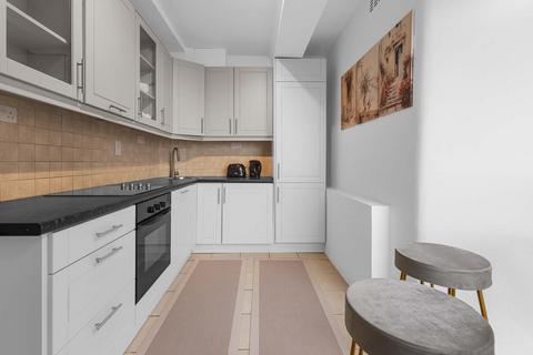 2 bedroom apartment to rent, The Lodge, Kensington Park Gardens, London, W11