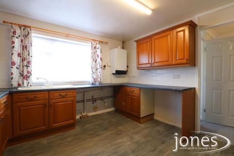 3 bedroom terraced house to rent, Melksham Square   Stockton on Tees TS19 0TL