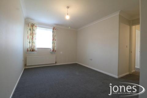 3 bedroom terraced house to rent, Melksham Square   Stockton on Tees TS19 0TL