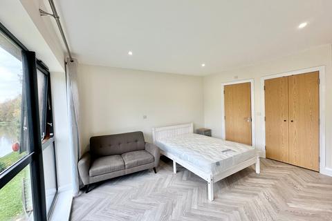 undefined, Woodley Headland, Peartree Bridge, Milton Keynes, MK6