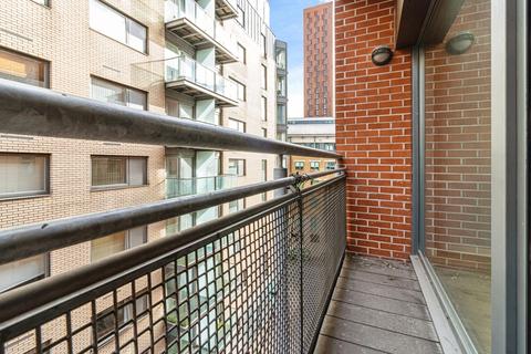 2 bedroom apartment for sale, City Road East, Manchester M15