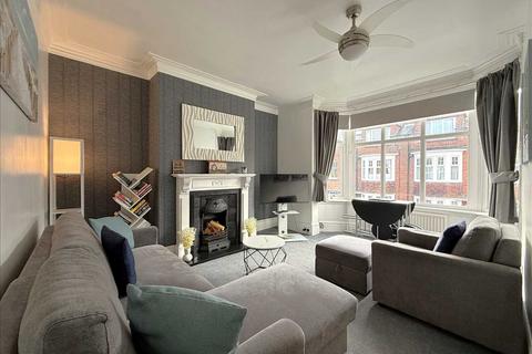 2 bedroom apartment for sale, Rutland Street, Filey