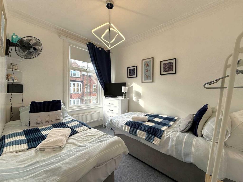 Bedroom (front)