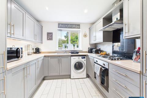 2 bedroom bungalow for sale, Back Lane, Stainforth, Doncaster, South Yorkshire, DN7