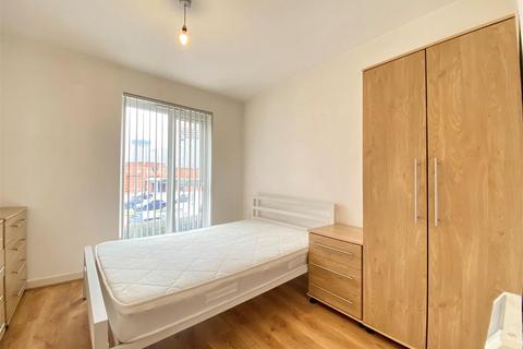 3 bedroom apartment to rent, Irwell Building, Derwent Street, Salford
