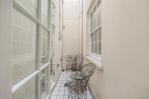3 bedroom flat for sale, Strathearn Place, Hyde Park, London
