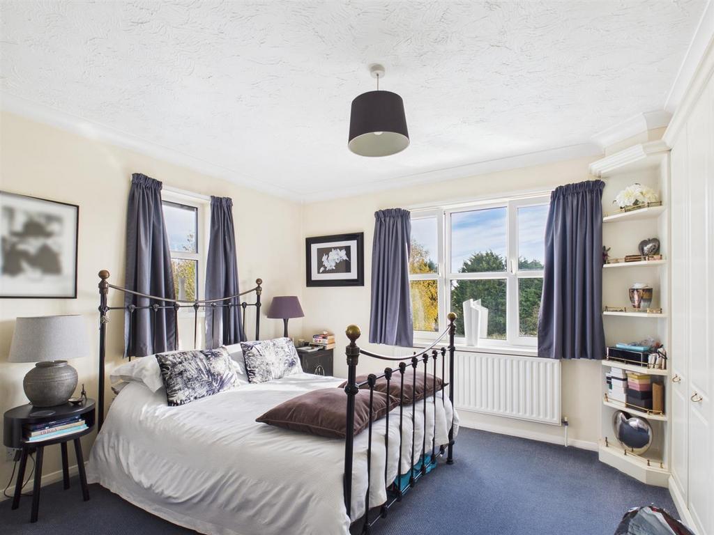 Bedroom: