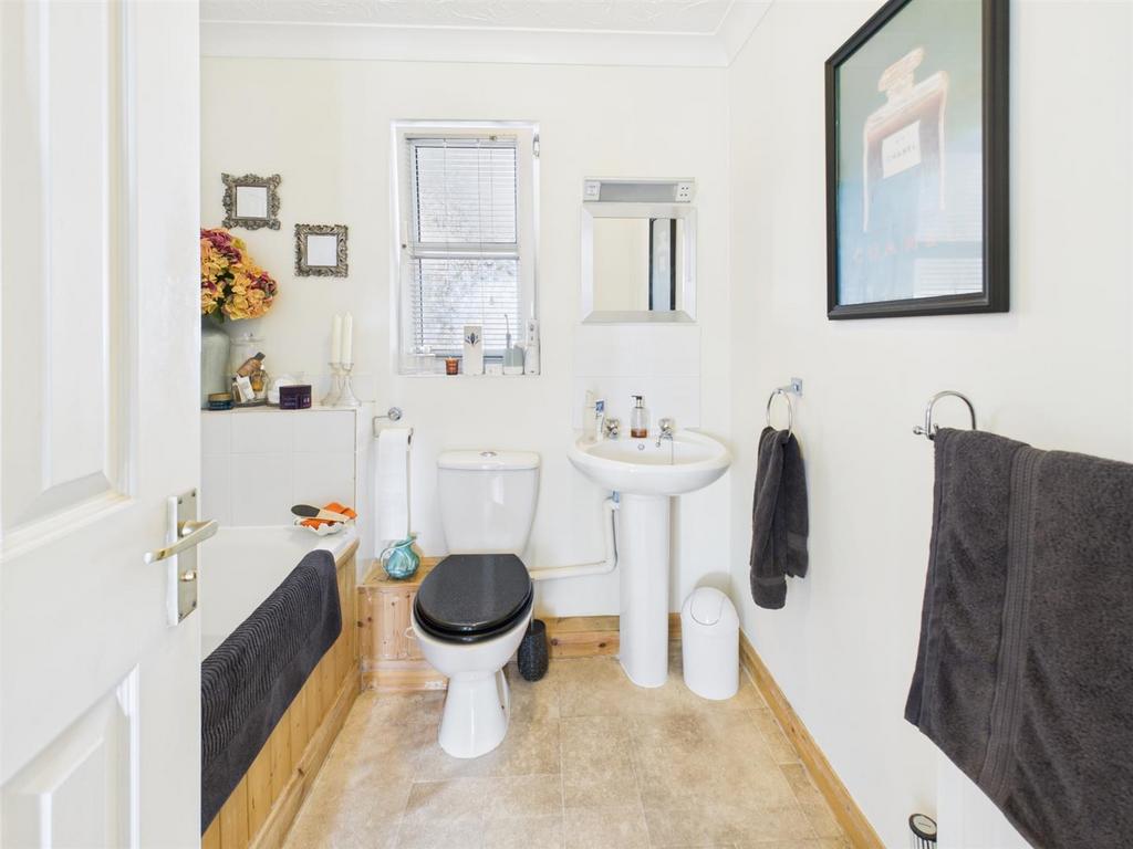 En-Suite. Bathroom