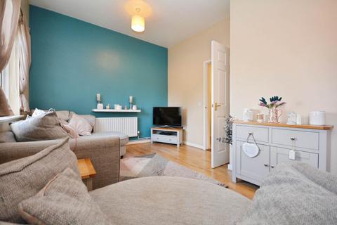 2 bedroom apartment for sale, School Close, Chesham