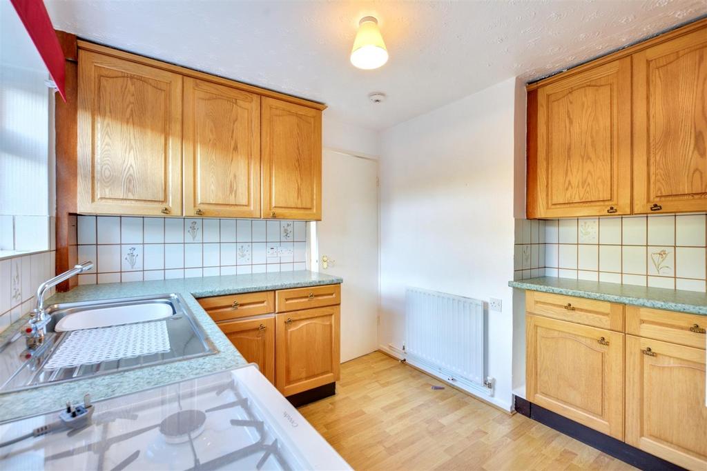 Kitchen 2.jpeg