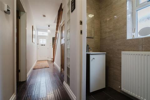 undefined, Sandersons Croft, Leigh