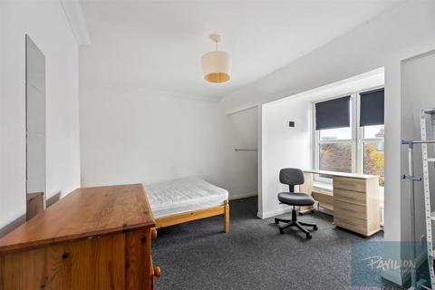 undefined, George Street, Brighton