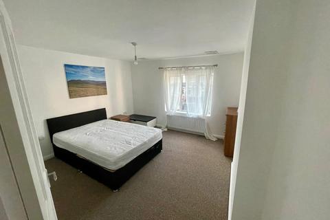 undefined, Albion Road, Hounslow TW3