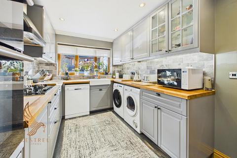 4 bedroom detached house for sale, Jacks Way, Upton WF9