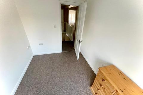 undefined, Albion Road, Hounslow TW3