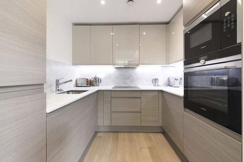 1 bedroom flat to rent, West Smithfield, London EC1A
