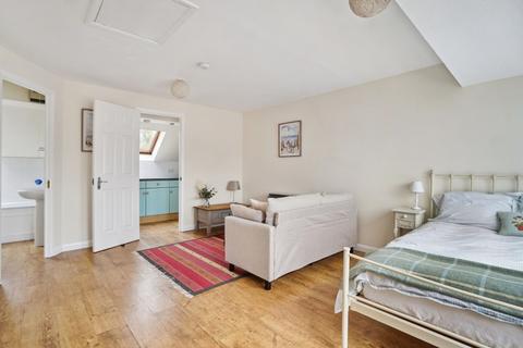 1 bedroom flat for sale, Old Fives Court, Burnham, SL1