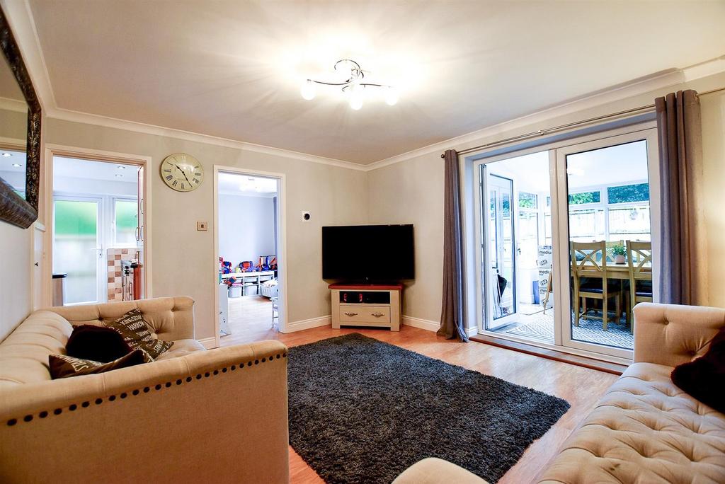 Living Room.jpg
