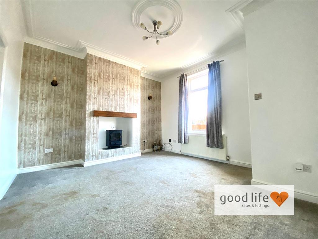 20251028 103533169 i OS13scotlandstreet.jpg