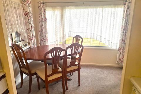 undefined, Harveys Nurseries, Emmer Green, Reading