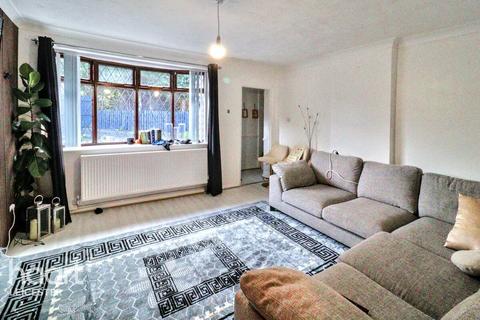 3 bedroom bungalow for sale, Ainsdale Road, Leicester