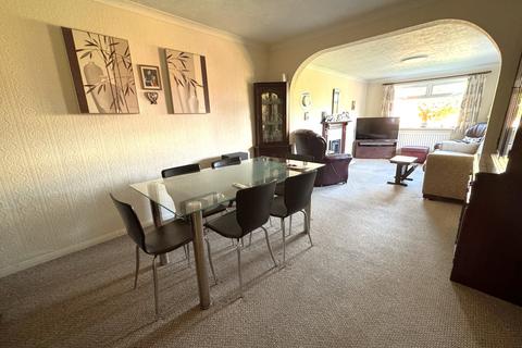 2 bedroom semi-detached bungalow for sale, Faversham Road, Burton-on-Trent, DE13