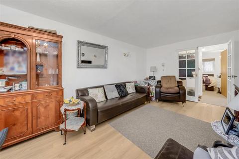 undefined, Chelwood Close, London E4