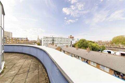 1 bedroom flat for sale, Cable Street, London E1W