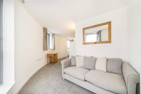 1 bedroom flat for sale, Cable Street, London E1W
