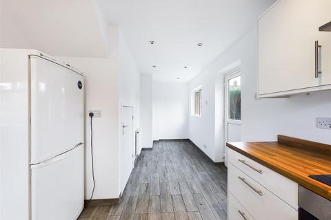 3 bedroom semi-detached house for sale, Poplar Avenue, Gresford, Wrexham