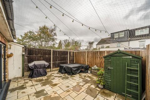 42 Talbot Road, Twickenham, TW2 6SJ