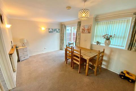 3 bedroom semi-detached house for sale, Sidlaw Close, Halesowen B63