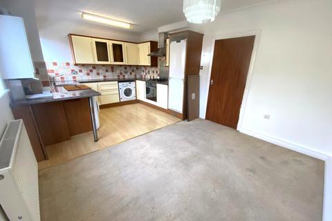 2 bedroom flat to rent, Dean Park Road, Bournemouth BH1