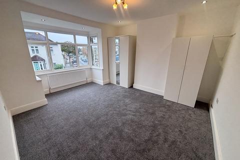 3 bedroom semi-detached house for sale, Link Way, Hornchurch, RM11