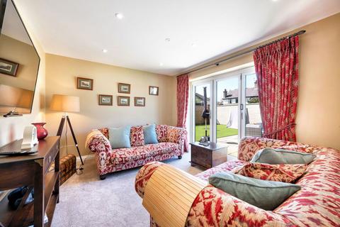 4 bedroom detached house for sale, Cascon, Upper Denbigh Road, St Asaph, Denbighshire LL17 0RW