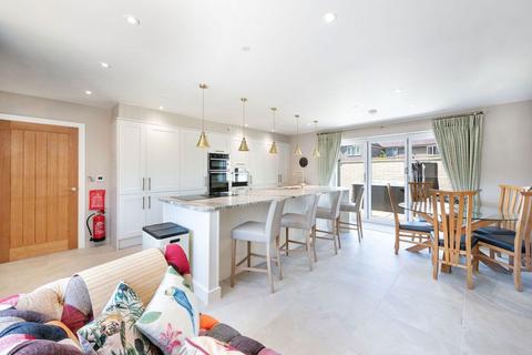 4 bedroom detached house for sale, Cascon, Upper Denbigh Road, St Asaph, Denbighshire LL17 0RW