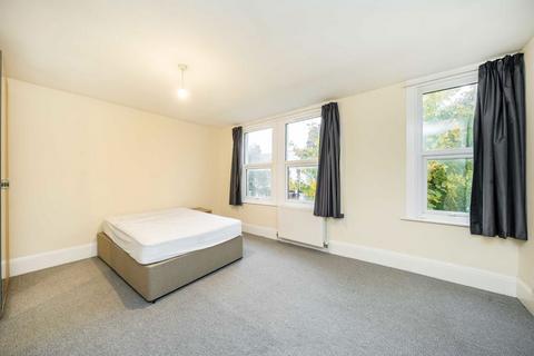 undefined, Pitcairn Road, Mitcham CR4
