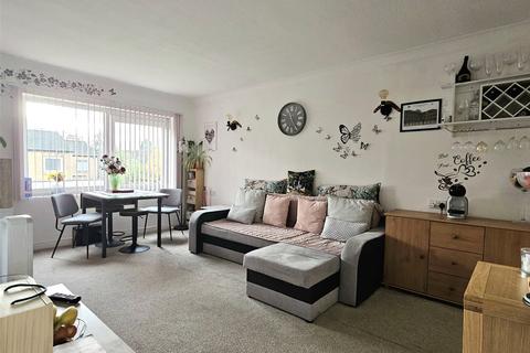 1 bedroom apartment for sale, Mount Hermon Road, Woking, Surrey, GU22