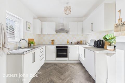 3 bedroom semi-detached house for sale, Gainsborough Road, Crewe