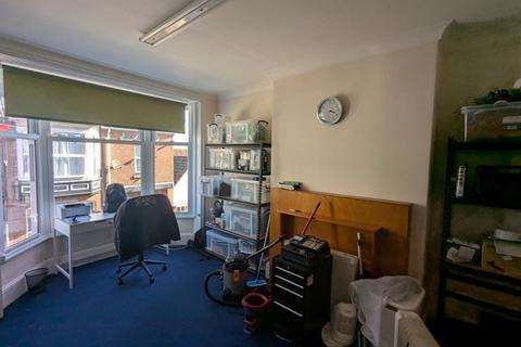Mixed use for sale, 9 Mount Street, Cromer, Norfolk, NR27 9DB