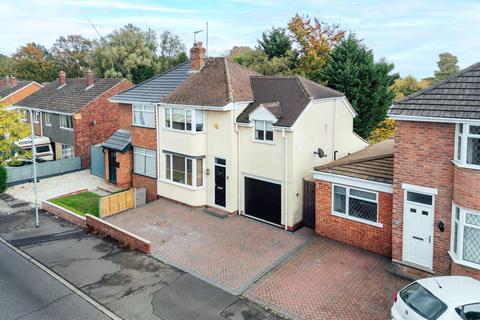 92 Broadway Grove, Worcester, WR2 5EY