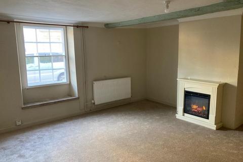 4 bedroom townhouse to rent, High Street, Lechlade