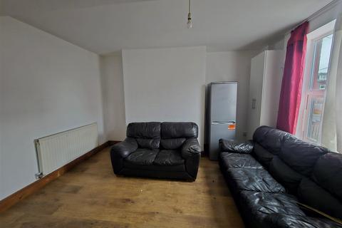 3 bedroom house to rent - Westbourne Place, Leeds