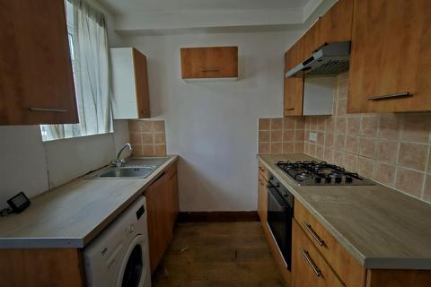3 bedroom house to rent, Westbourne Place, Leeds