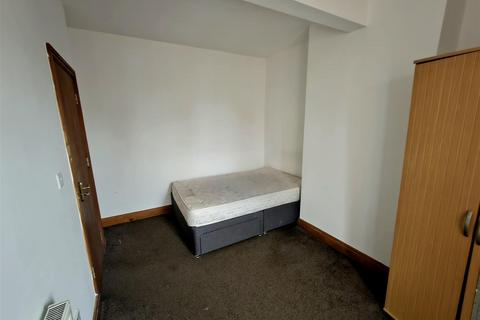 3 bedroom house to rent, Westbourne Place, Leeds